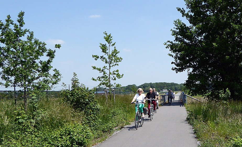 Radeln am Niederrhein - Bahnradweg Kreis Viersen - Flachshof Nettetal