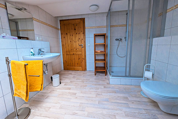 Flachshof-Nettetal-Badezimmer-Ferienwohnung-Getreidemühle