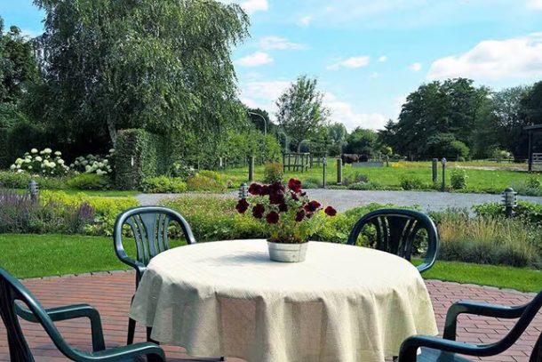 Terrassenansicht Flachshof Ferienwohnungen